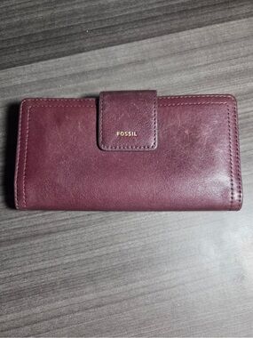 Fossil red wine Leather Snap Wallet